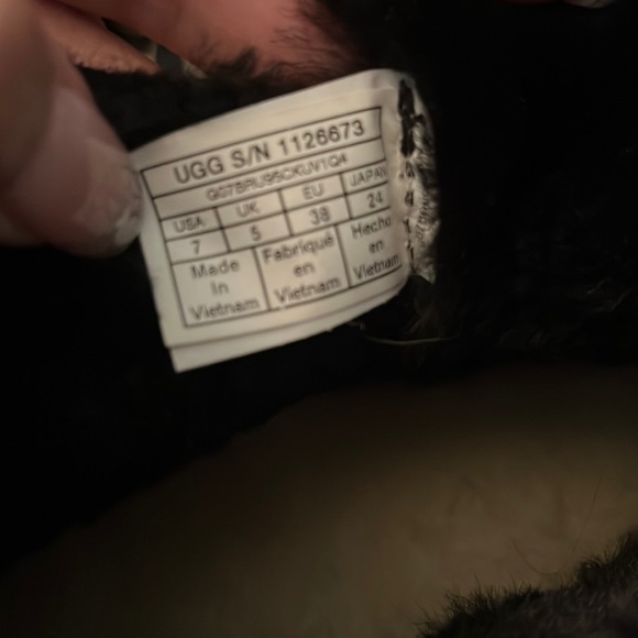 New UGG Zariyah Water Repellent Ankle Boot - Picture 8 of 11